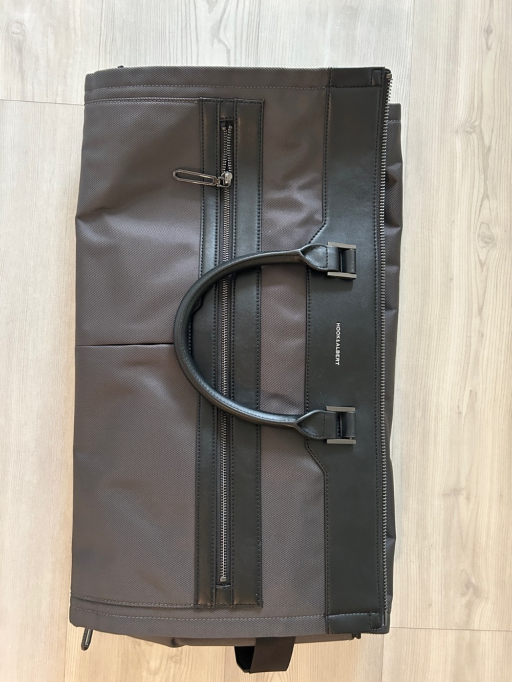Weekender Bag - Picture 10 of 11